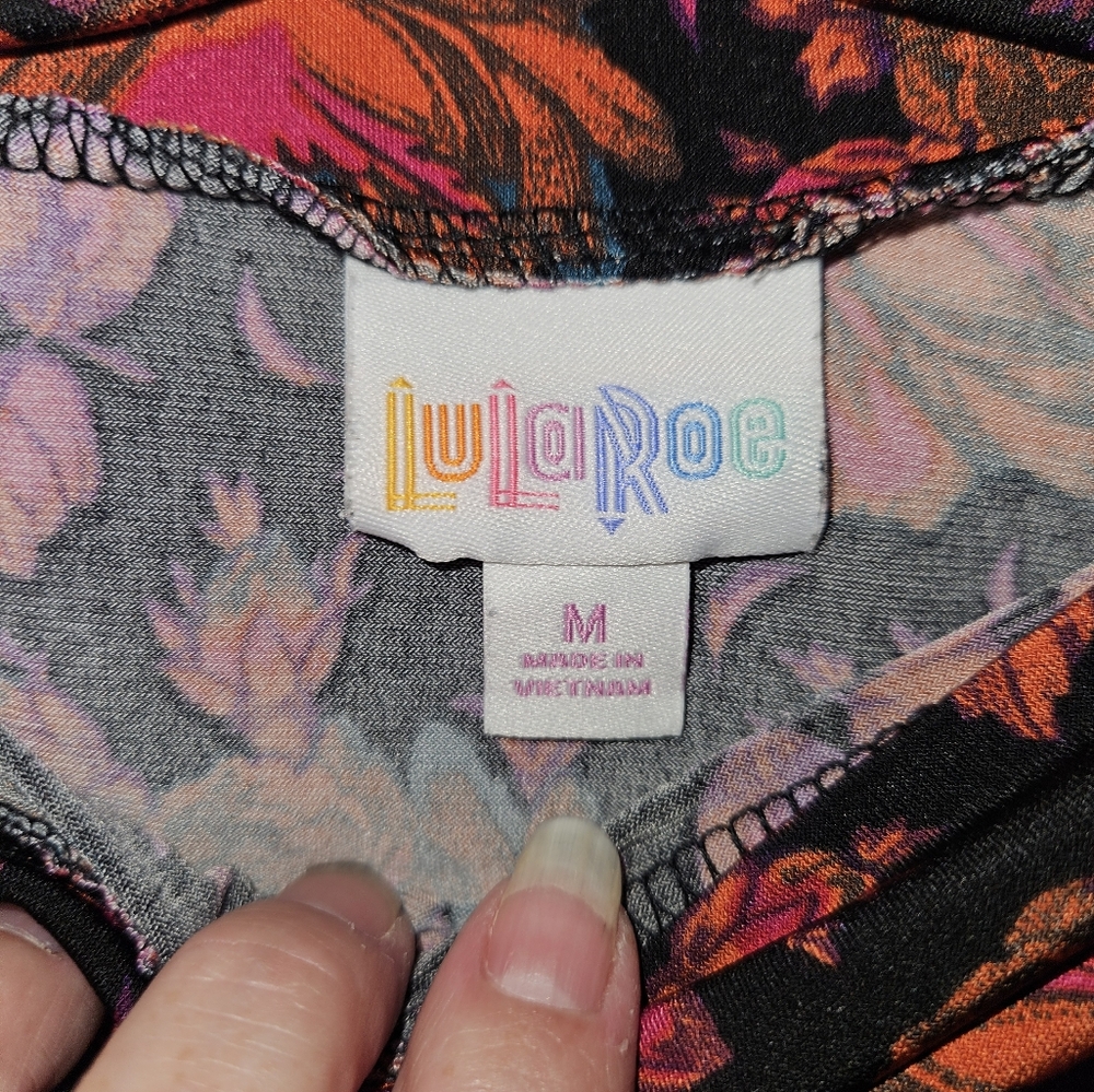 Lularoe - Picture 2 of 2